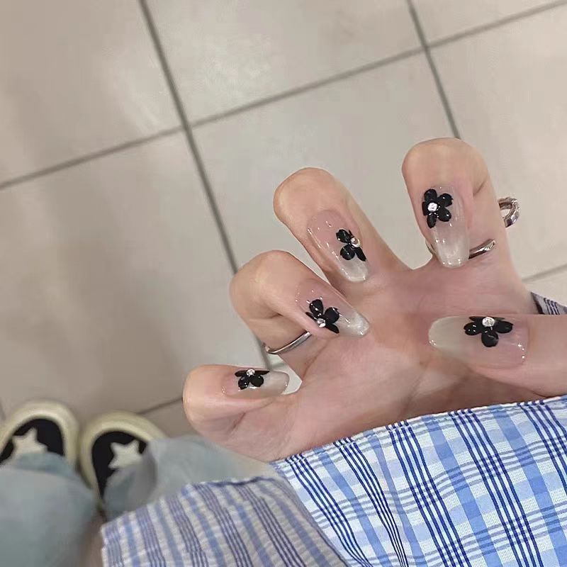 Decorative Long Stiletto Press-On Nails with Silver Accents Bowlift