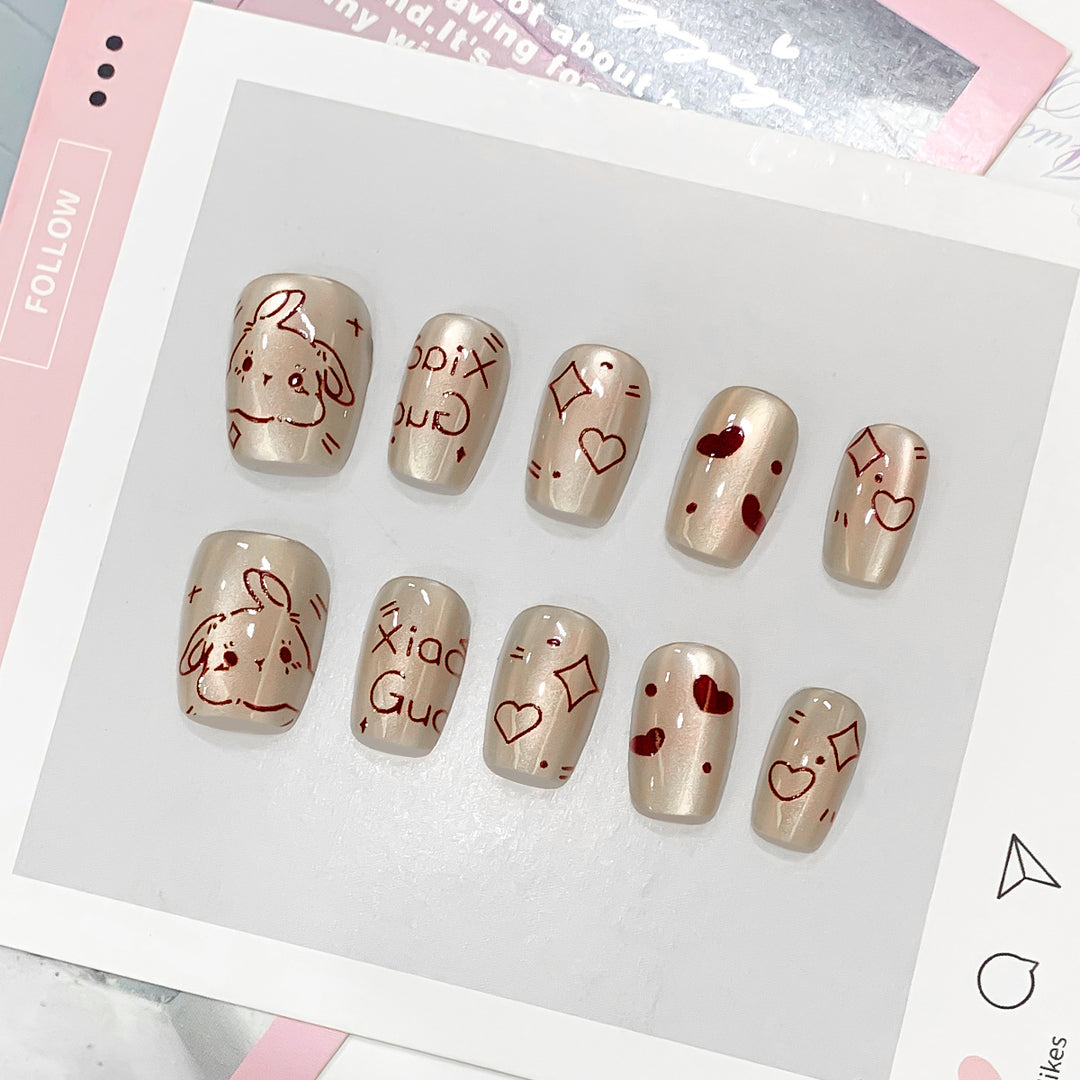 Creative nail art with loving motifs Bowlift