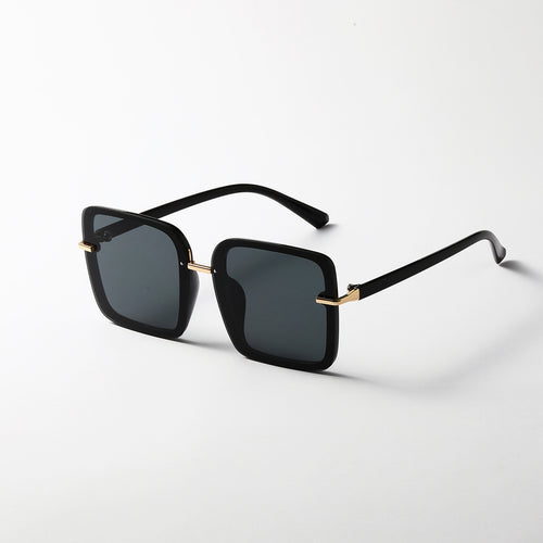Women square sunglasses with elegant frame and UV protection Bowlift