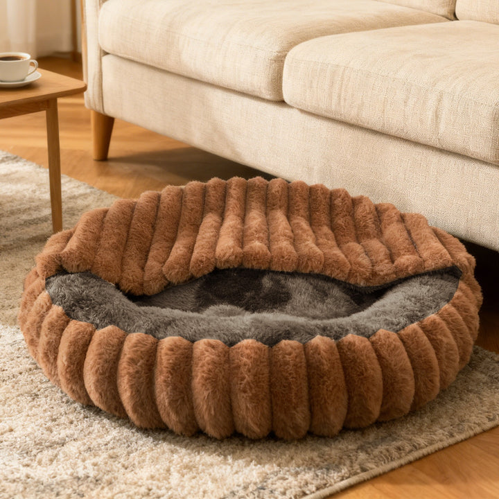 Ladies Cozy and Round Pet Bed with High Edge Bowlift