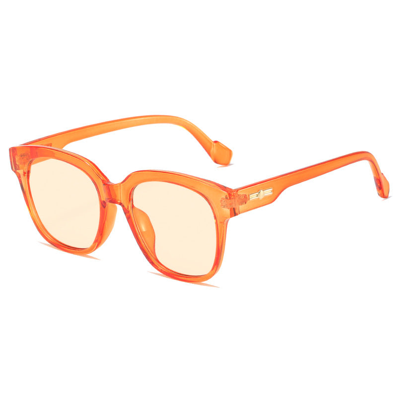 Women’s classic sunglasses with modern oversized frame Bowlift