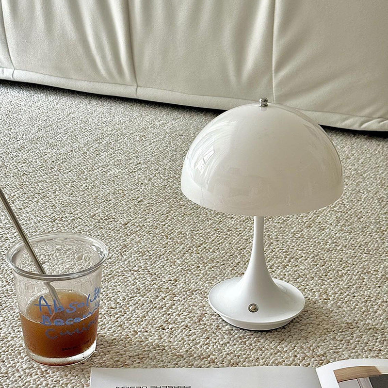 BowLift | Elegant Wireless LED Table Lamp with Dimming Function