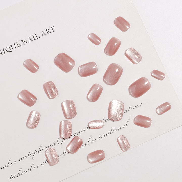 Shimmering Press-On Nail Collection Bowlift