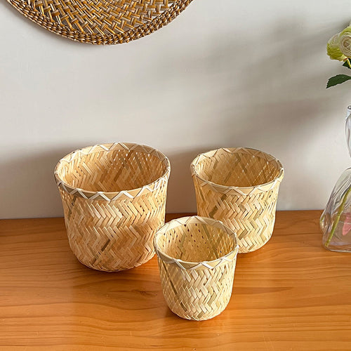 Handcrafted storage basket made of bamboo fiber Bowlift