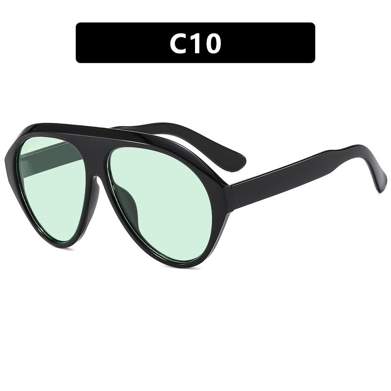 Women sporty sunglasses with innovative frame Bowlift