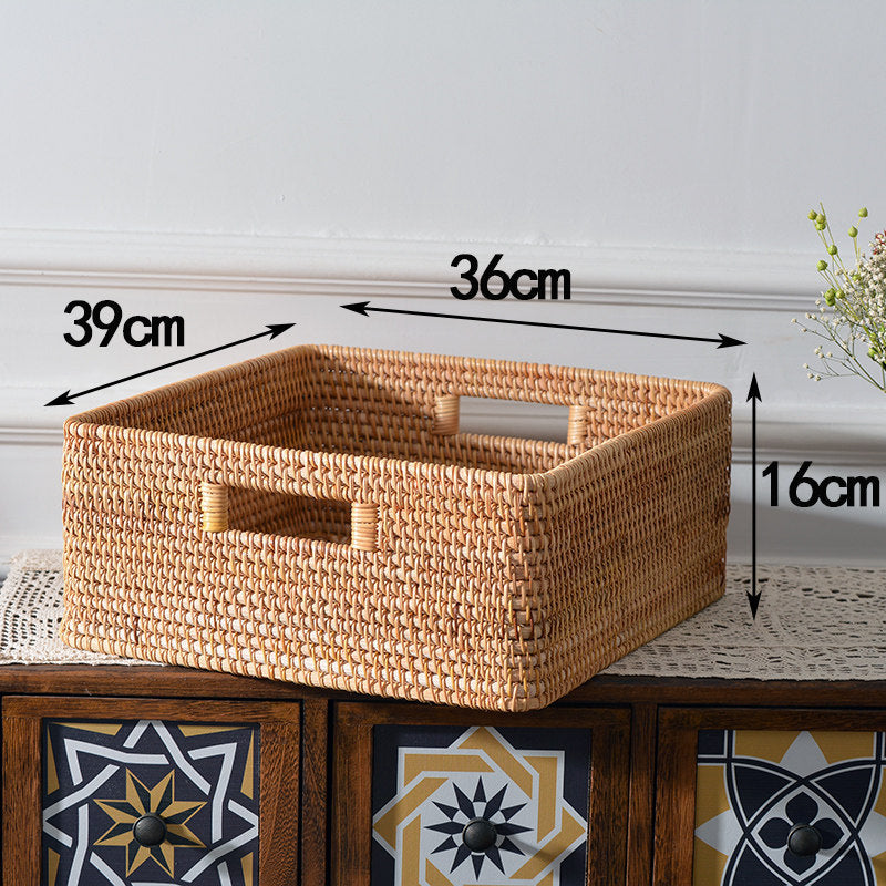 Women rectangular storage basket made of natural material Bowlift