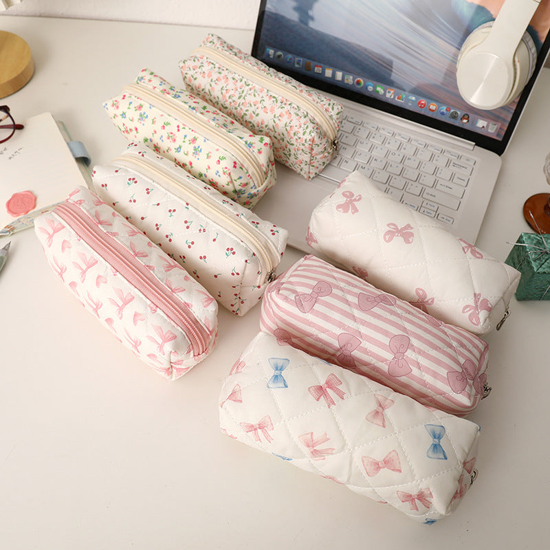Quilted Bow-Print Cosmetic Pencil Case Bowlift