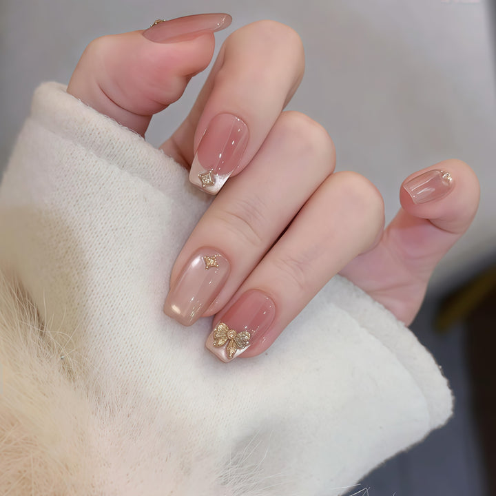 Artificial artificial nails with elegant glitter details Bowlift