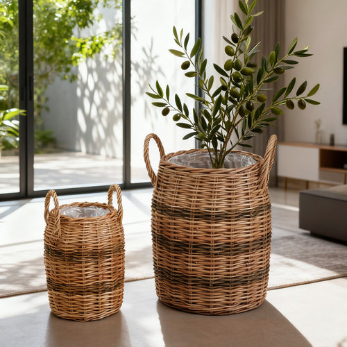 Handcrafted storage basket with natural fiber Bowlift
