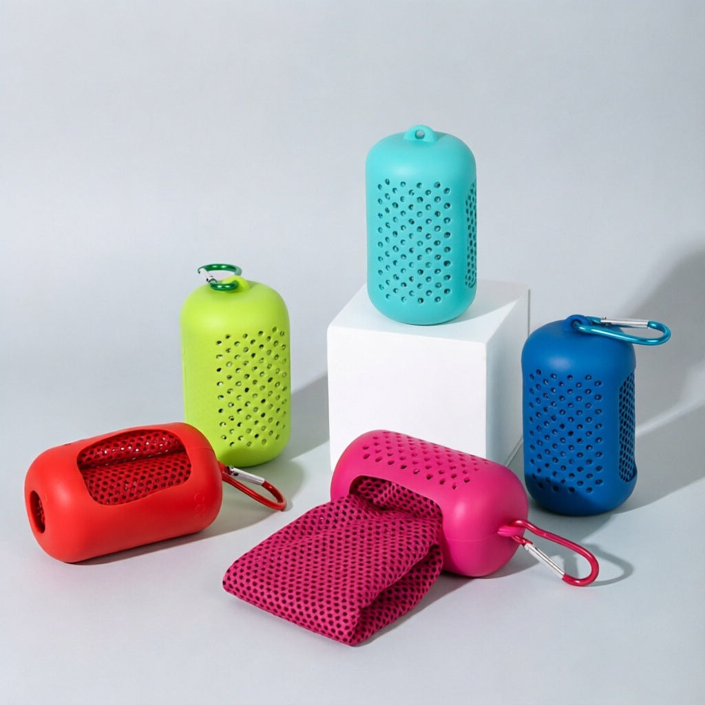 Ladies portable Bluetooth speaker with carabiner Bowlift