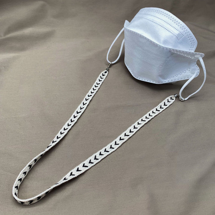 Braided Eyewear Holder Bowlift