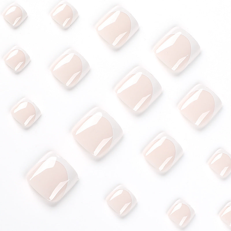 Artful toenail art with elegant French tip Bowlift
