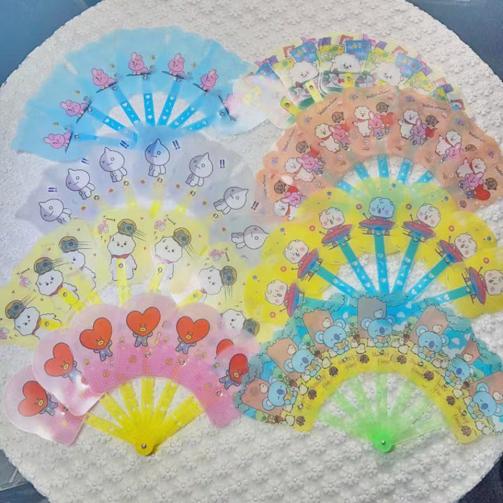 Ladies fan with colorful animal motifs Bowlift