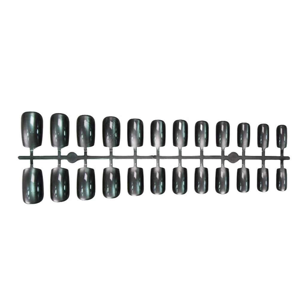 Cat-Eye Press-On Nail Set Bowlift