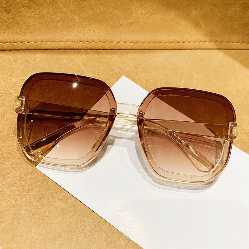 Women's trendy statement sunglasses Bowlift