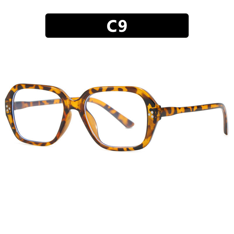 Women stylish sunglasses in trendy geometric design Bowlift