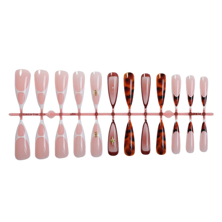 Artificial nails with elegant accents Bowlift