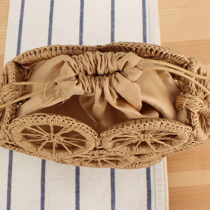 Round basket bag with unmistakable design Bowlift