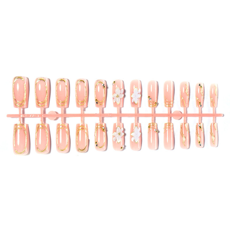 Floral Accented Press-On Nail Set Bowlift