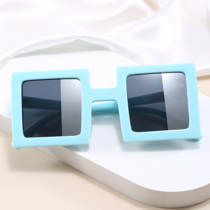 Women's fashionable square sunglasses with a unique, clear design Bowlift