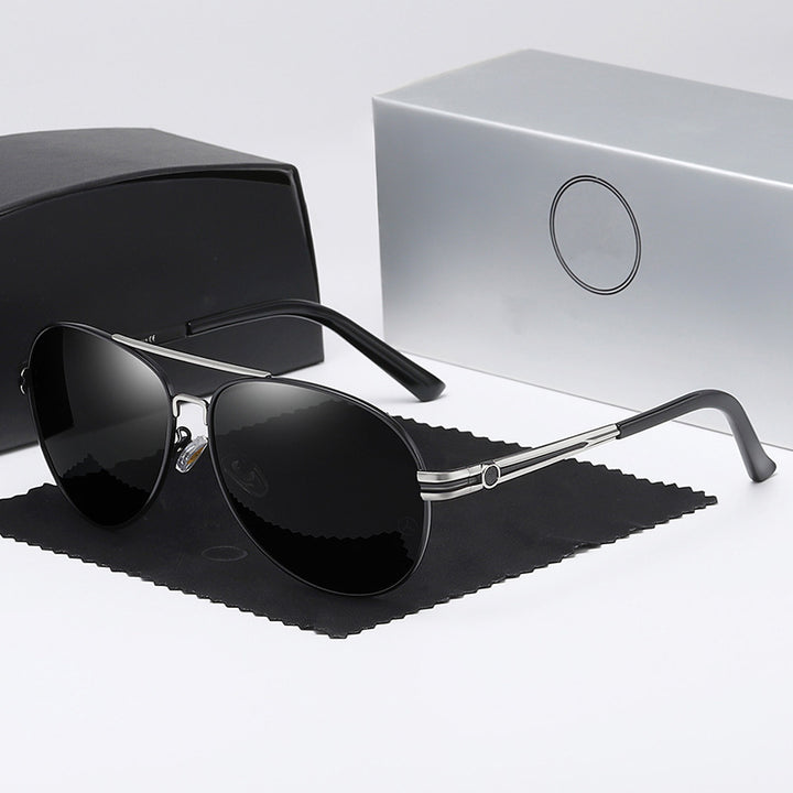 Women's elegant sunglasses with slim frame and UV protection Bowlift