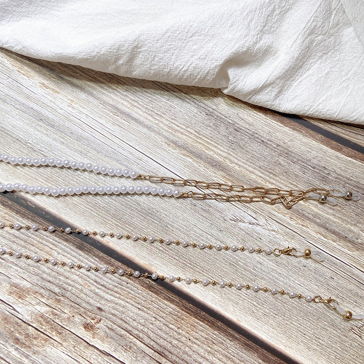 Pearl jewelry chain with golden link chain Bowlift
