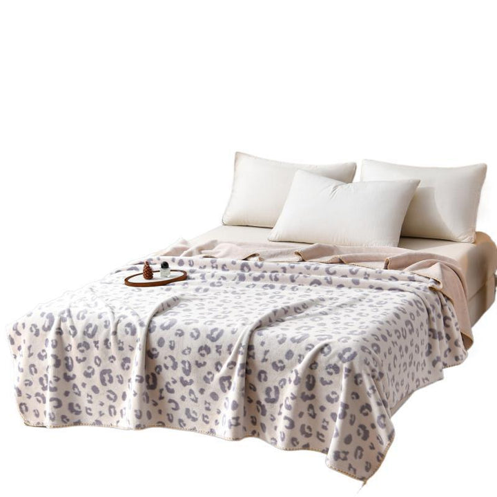 Luxury Leopard-Print Fleece Throw Blanket Bowlift