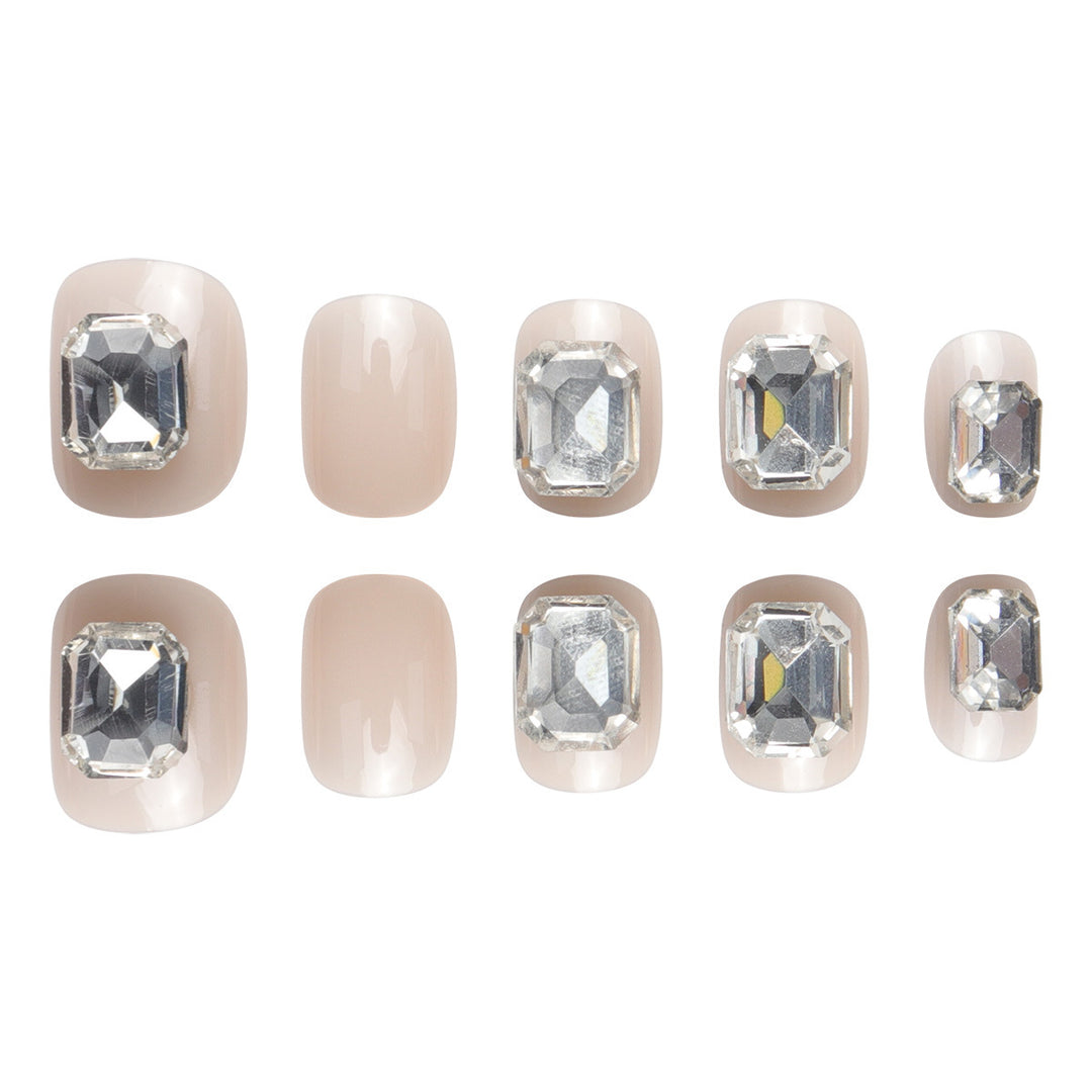 Glamorous Rhinestone-Embellished Press-On Nails Bowlift