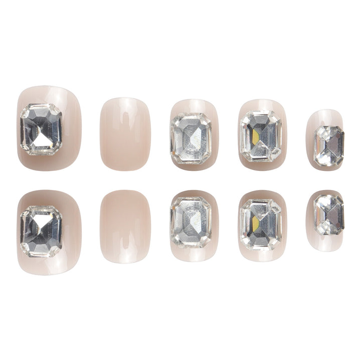 Glamorous Rhinestone-Embellished Press-On Nails Bowlift