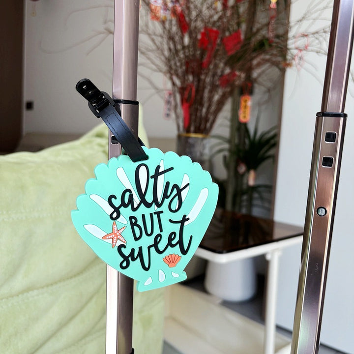 Shell-Shaped Luggage Tag Bowlift