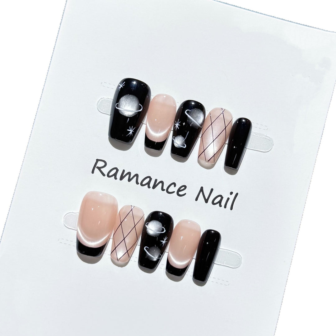 Artistic Press-On Nails Bowlift