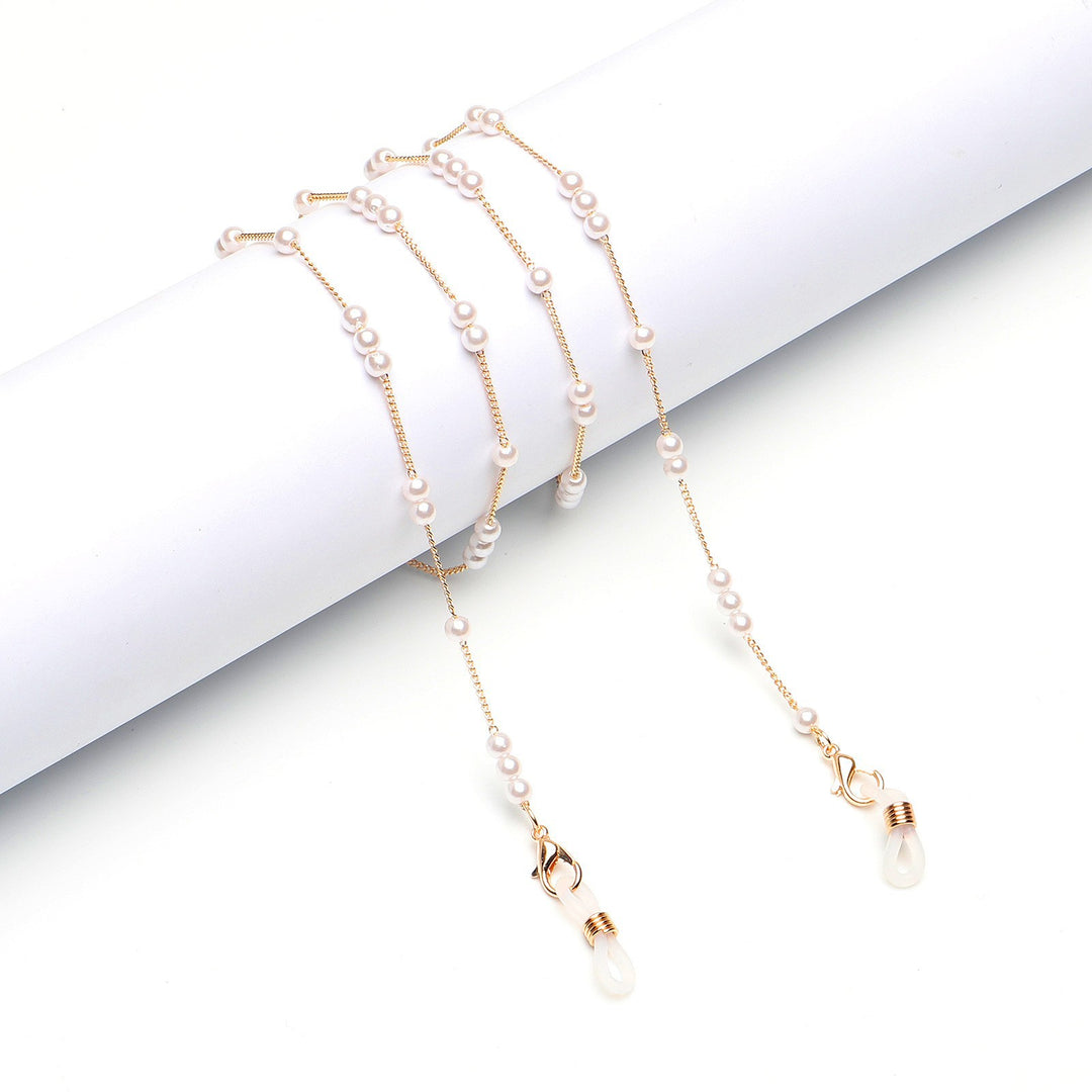 Elegant Heart-Shaped Pearl Chain Eyewear Holder Bowlift