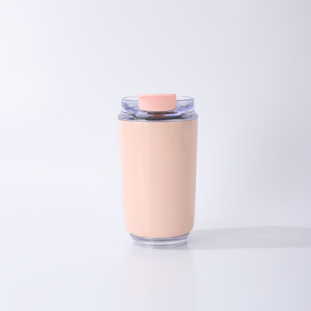 Ladies elegant insulating cup with thoughtfully designed drinking lid Bowlift