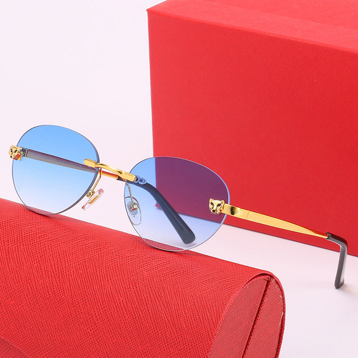 Ladies oval sunglasses with luxurious metallic accents Bowlift