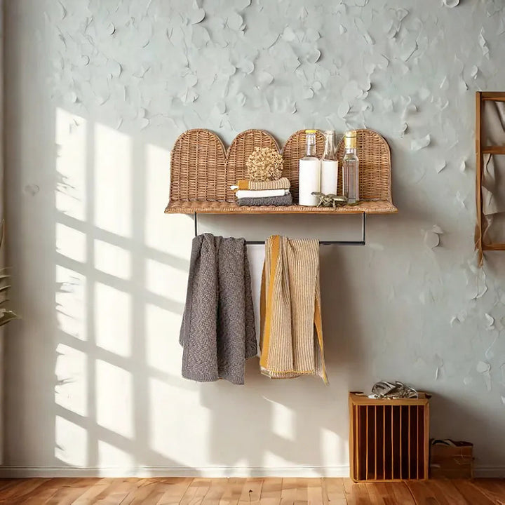 Wall shelf with woven design Bowlift
