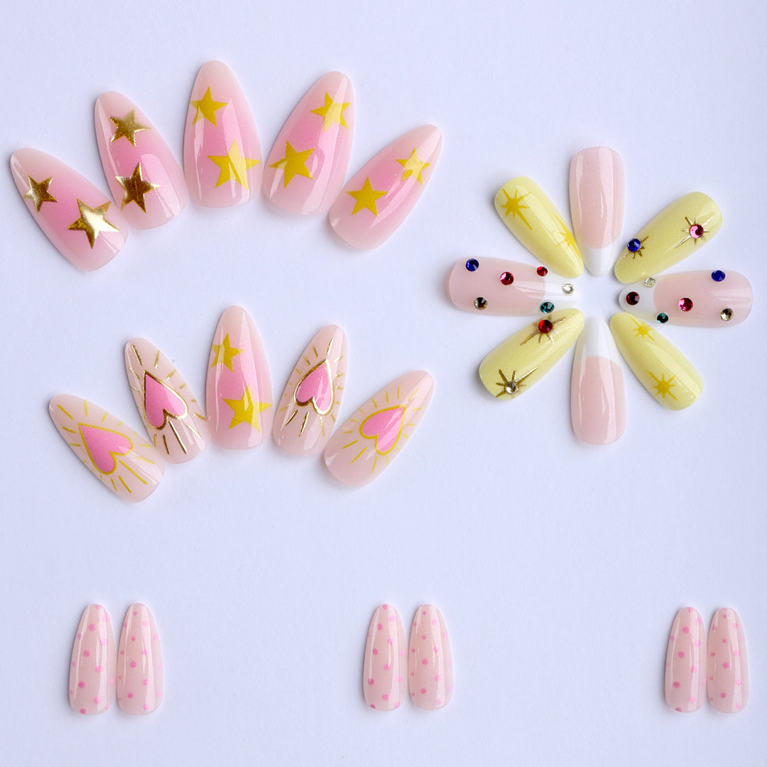 Artistic fingernails with sparkling accents Bowlift