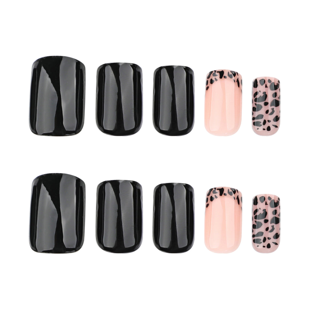 Artful Gel Nails in Leopard Design Bowlift
