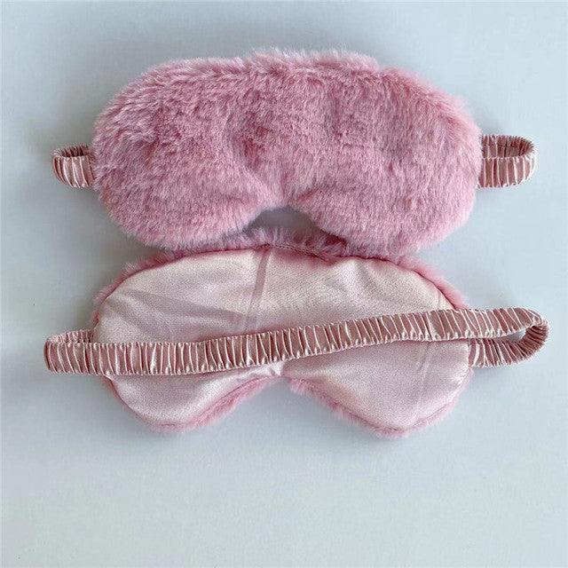 Women's soft plush sleep mask with ergonomic padding and elastic comfort band Bowlift