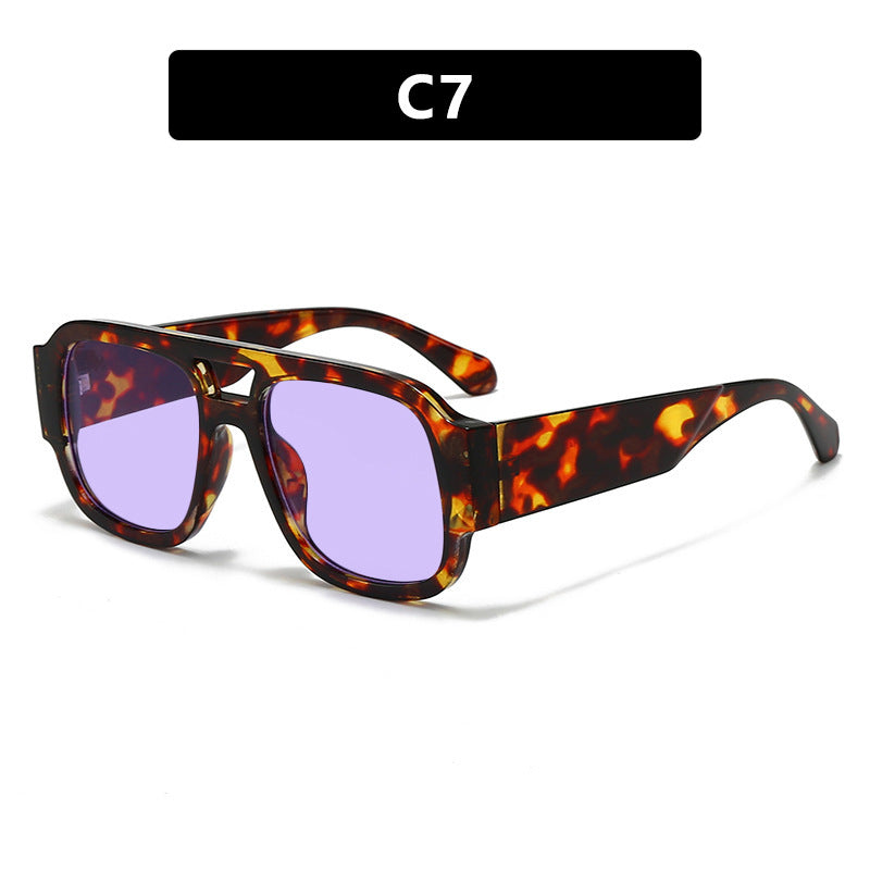 Ladies modern sunglasses in elegant rectangular design Bowlift