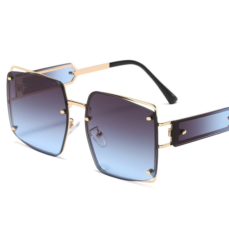 Women's elegant oversized sunglasses with distinctive geometric design Bowlift