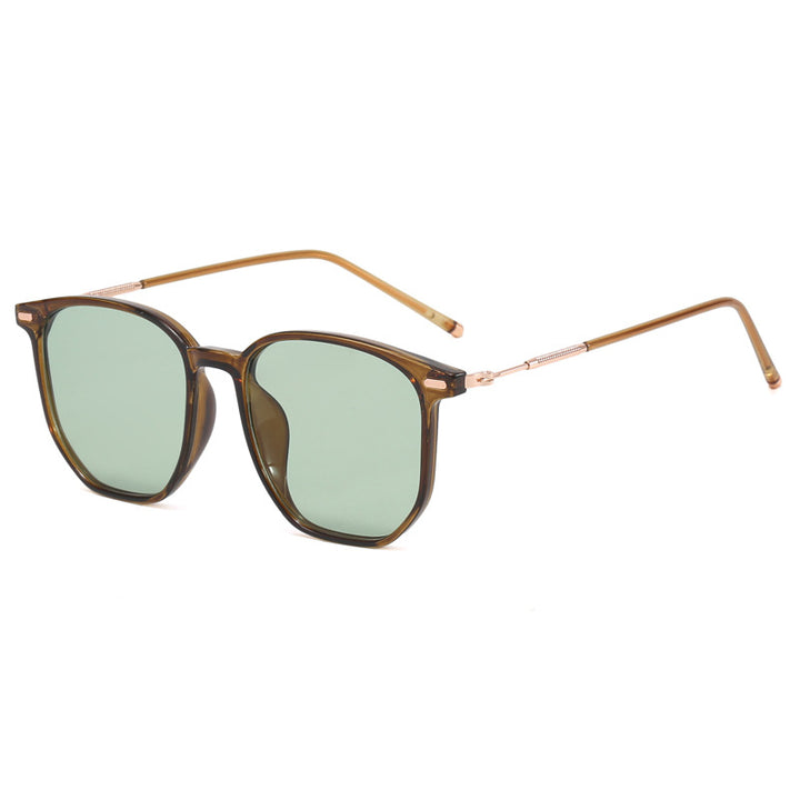 Ladies Fashion Glasses in Timeless Square Design Bowlift