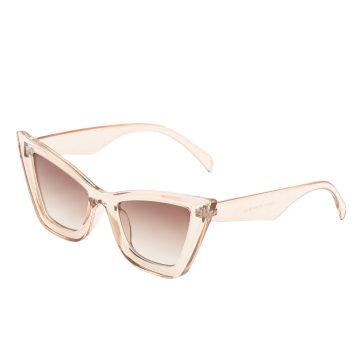 Women fashion forward Cat-Eye sunglasses Bowlift