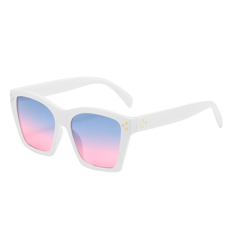 Ladies large fashionable sunglasses Bowlift