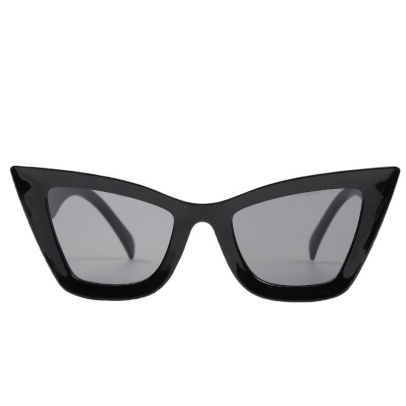 Women fashion forward Cat-Eye sunglasses Bowlift