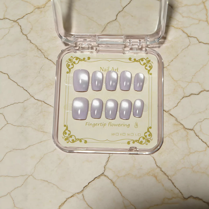 Elegant Glossy Press-On Nail Set Bowlift