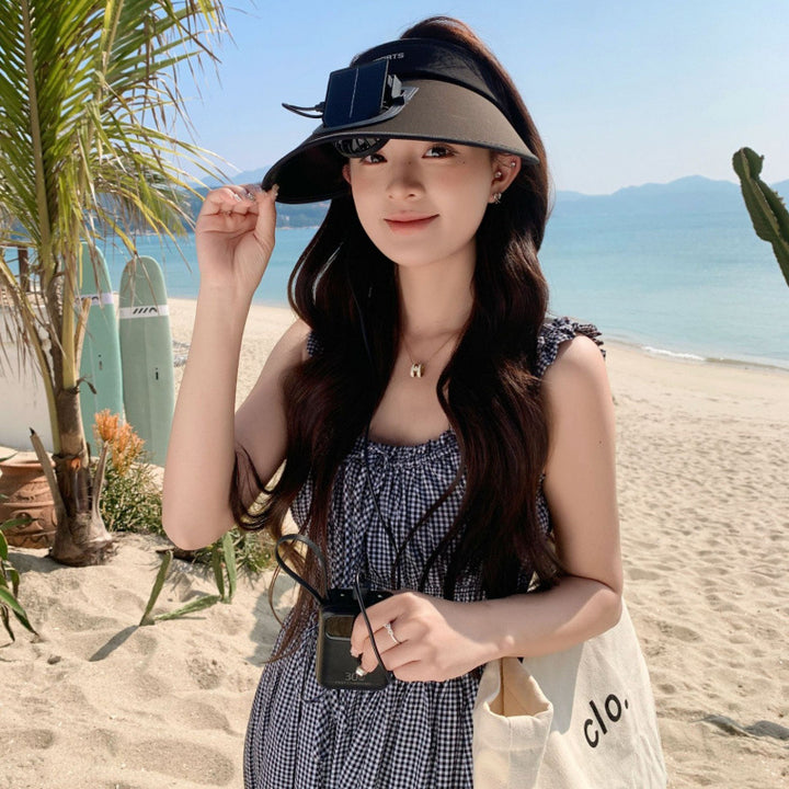 Adjustable sun visor for with integrated smartphone holder and UV protection Bowlift