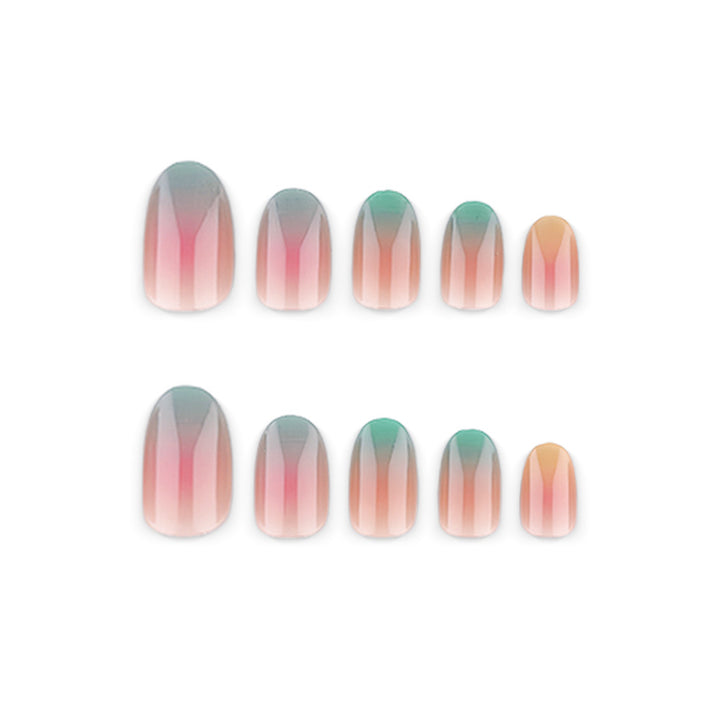 Artificial nail tips with gradient Bowlift