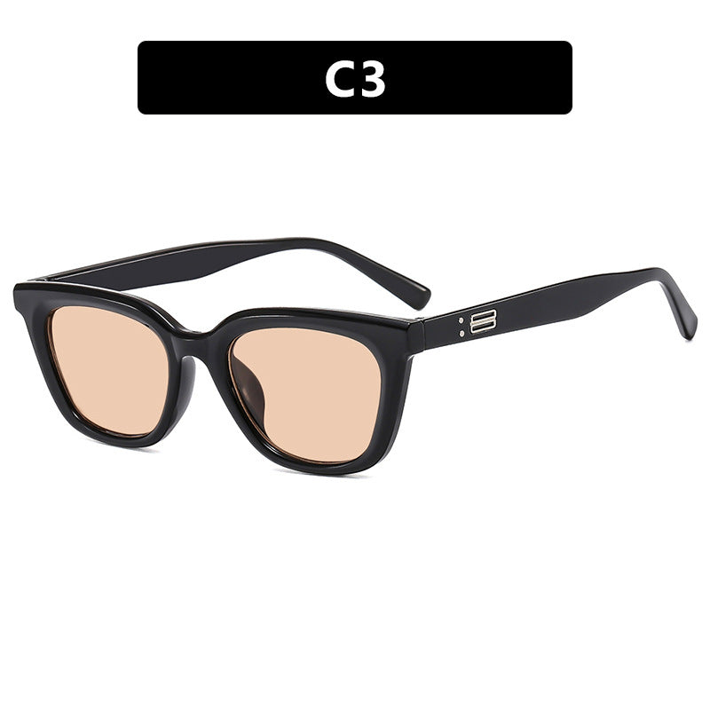 Ladies stylish sunglasses in modern design with wide frame Bowlift