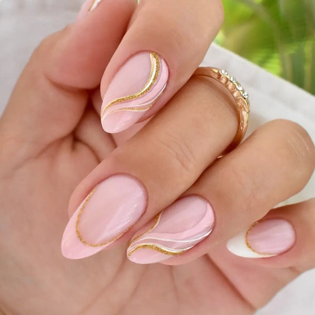 Elegant Two-Tone Nail Art Design Bowlift