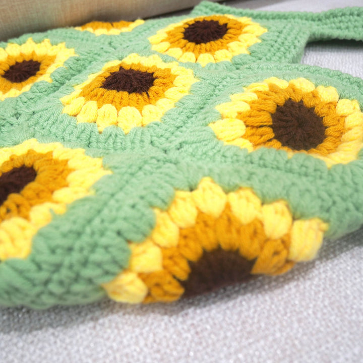 Handcrafted Macrame Bag in Floral Pattern Bowlift